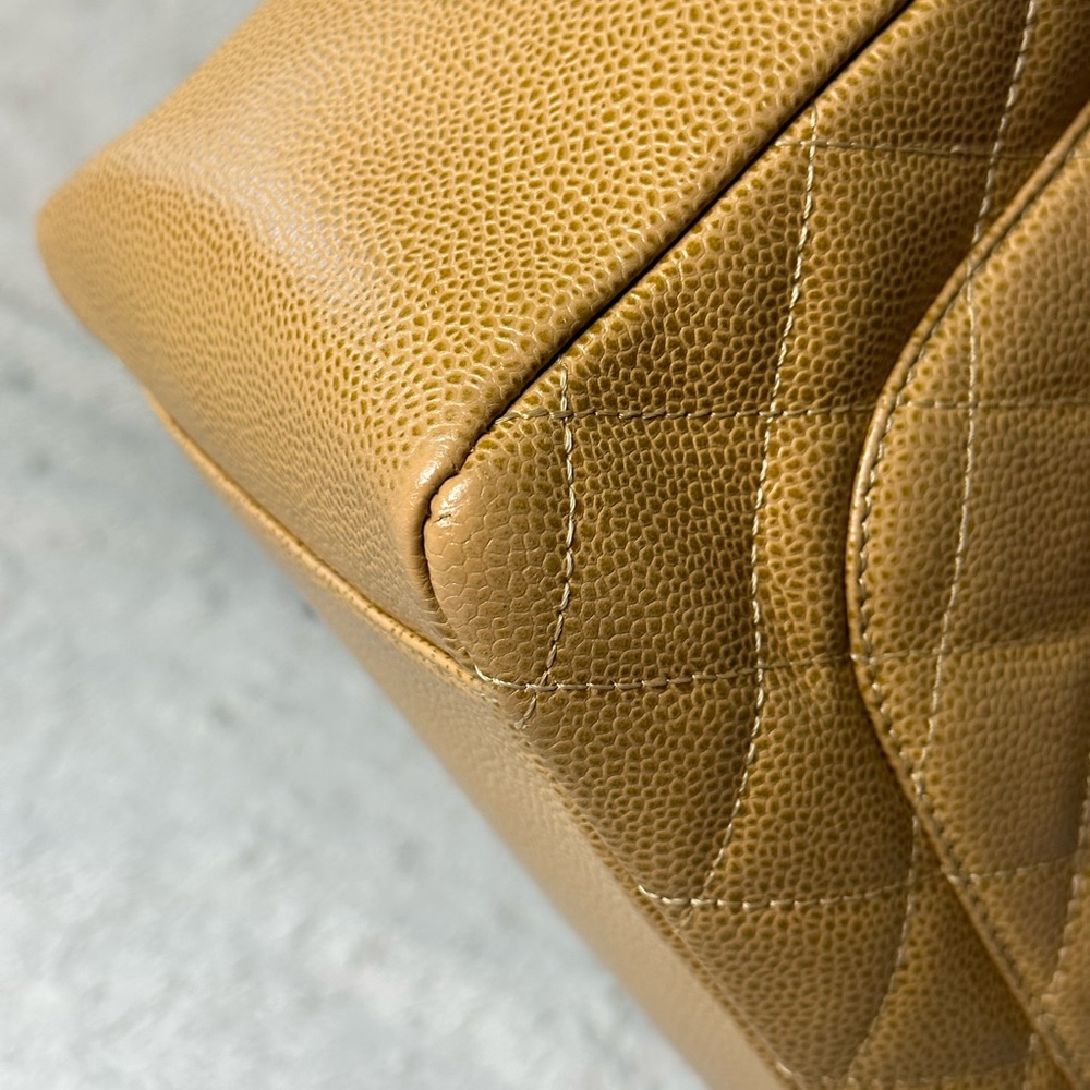 Chanel Caviar GST Pm tote - Picture 6 of 12